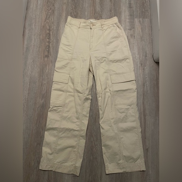Abercrombie & Fitch Curve Love Relaxed Cargo Pants - Picture 1 of 4